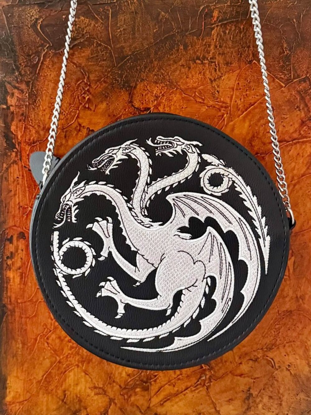 Danielle Nicole Targaryen Circle crossbody NWOT
